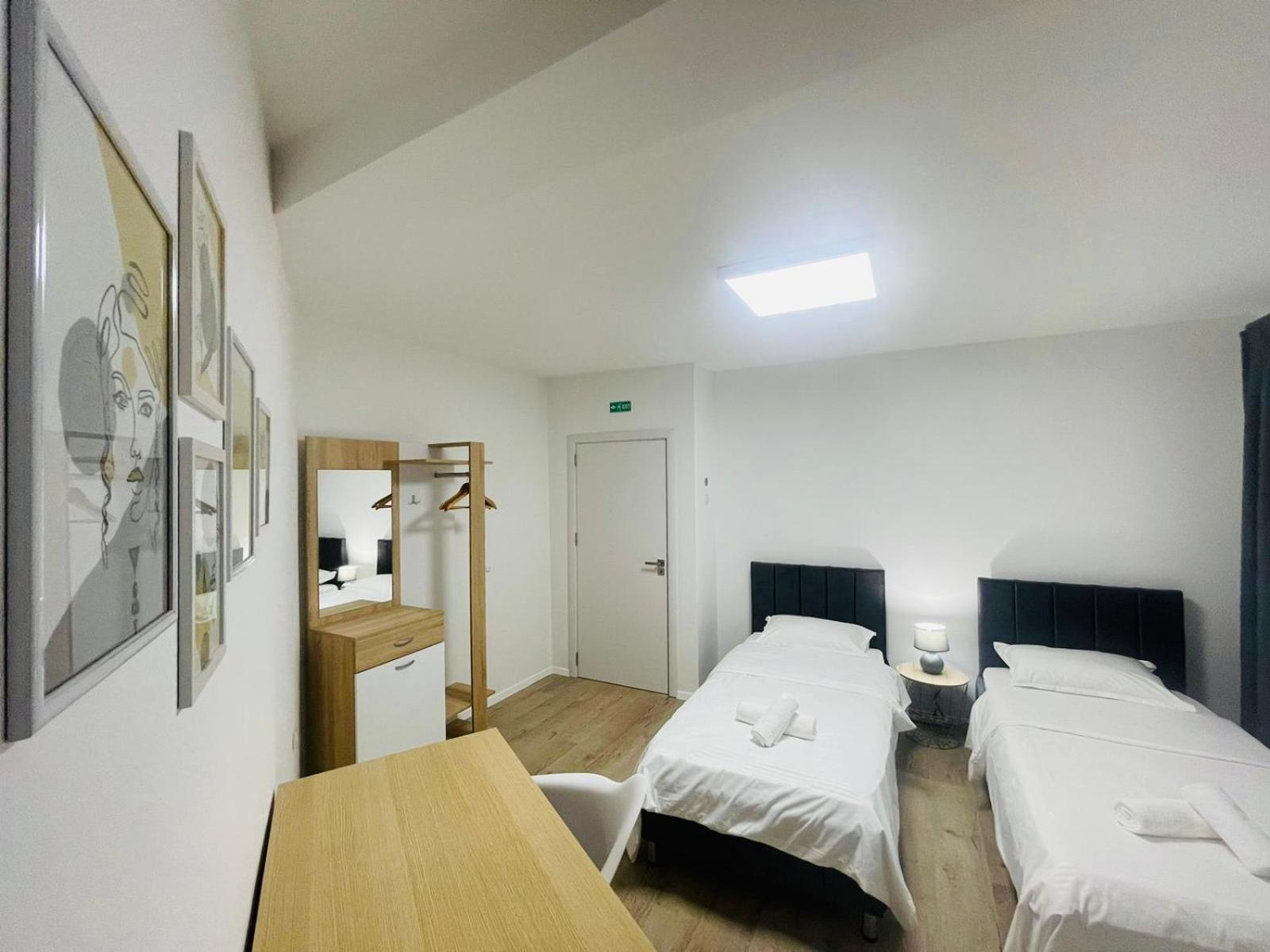 Pristinanest Hotel Bagian luar foto
